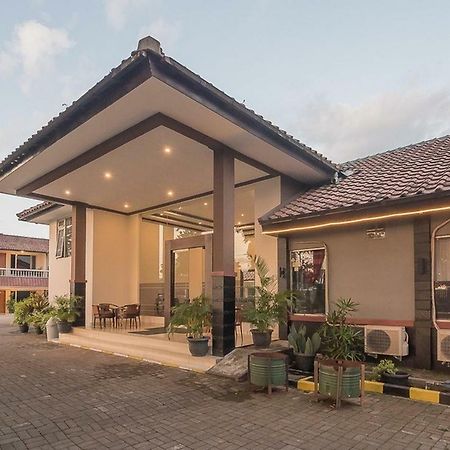 Reddoorz Near Alun Alun Subang Hotel Екстериор снимка
