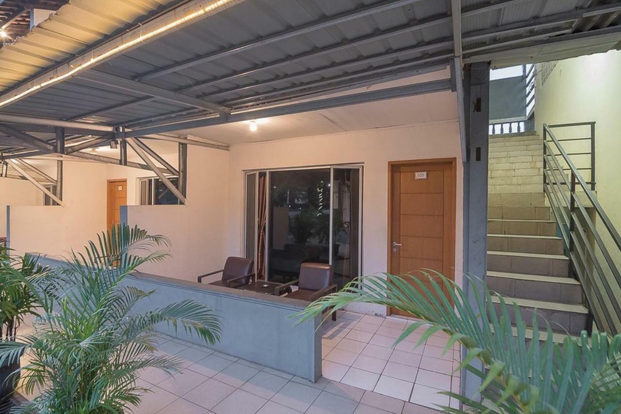 Reddoorz Near Alun Alun Subang Hotel Екстериор снимка