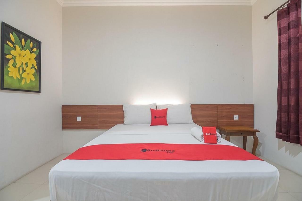 Reddoorz Near Alun Alun Subang Hotel Екстериор снимка
